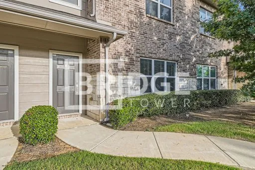 1316 Lake Crest Lane, Lewisville, TX 75057-2615